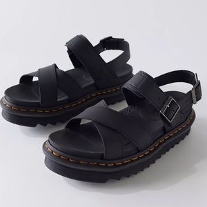 Dr. Martens Voss II Hydro Leather Sandal